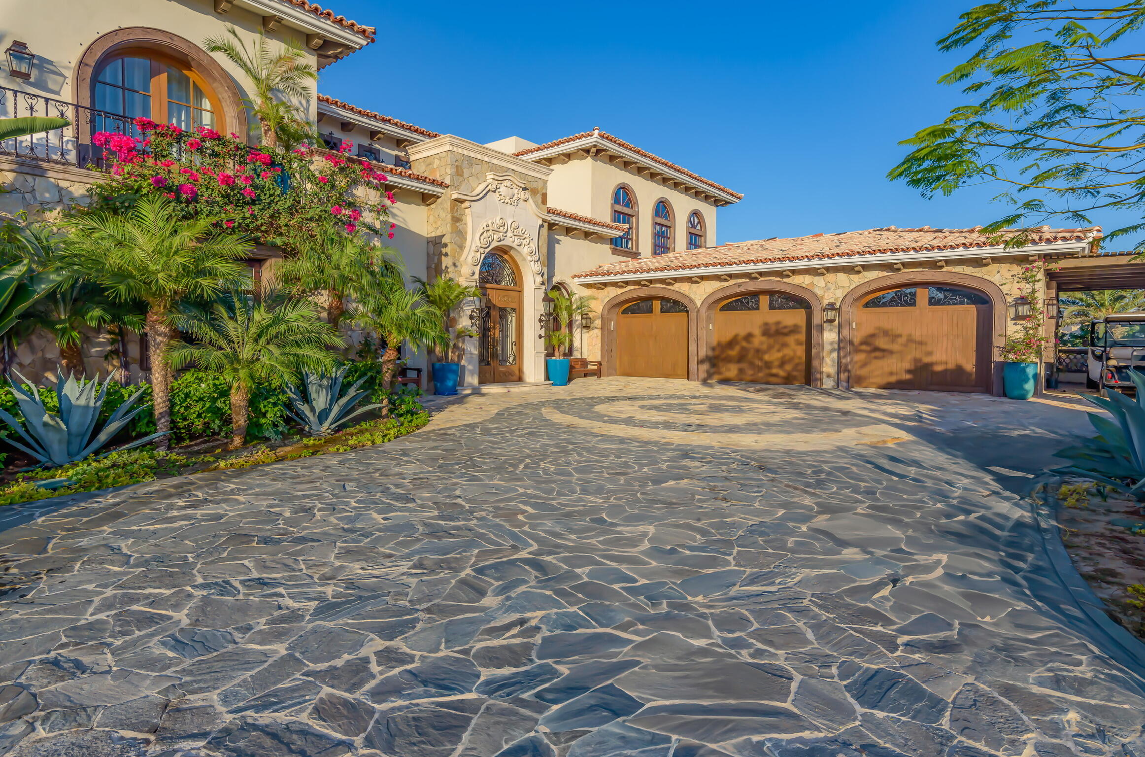 Community Homes in Los Cabos