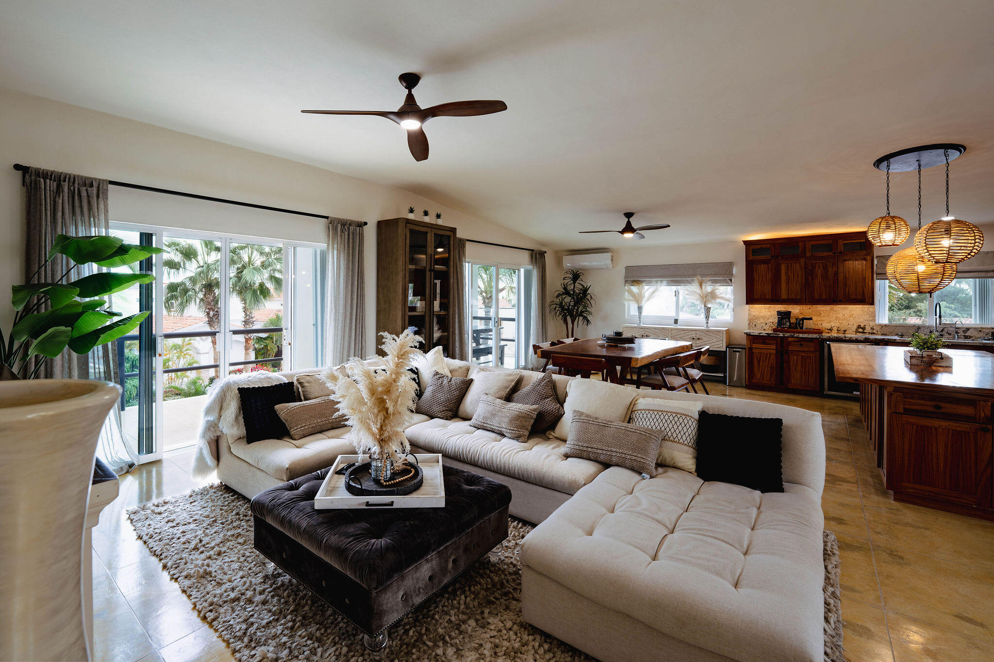 Los Cabos La Playita AMAZING OPPORTUNITY!!! Five bedrooms, Four and One half baths including a Luxury Ocean for sale