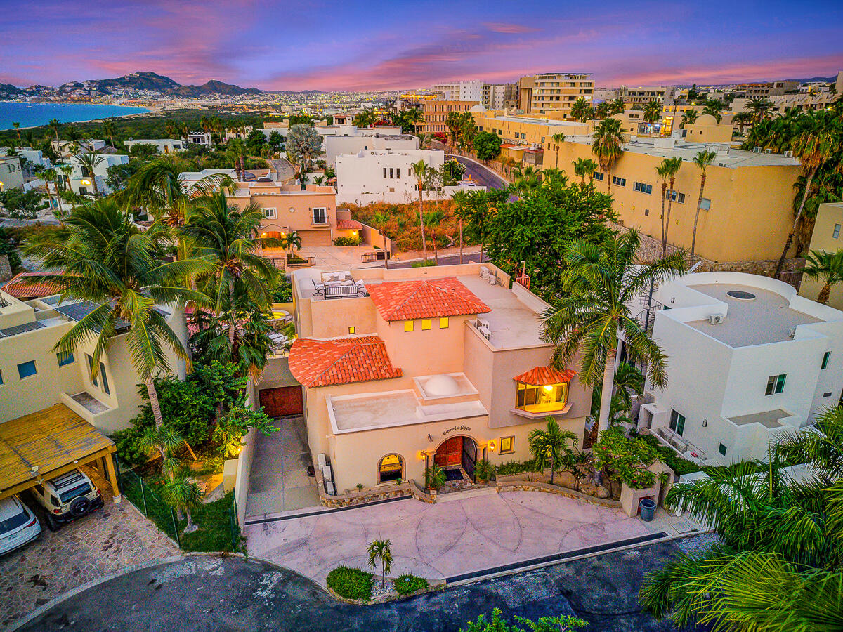 16 Cerrada Baja, Cabo Corridor, BS