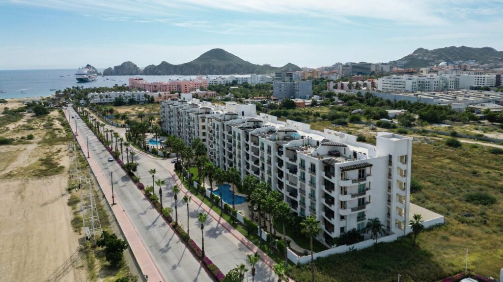 208H Fte Hotel 8 Cascadas Medano, Cabo San Lucas, BS | Los Cabos For Sale