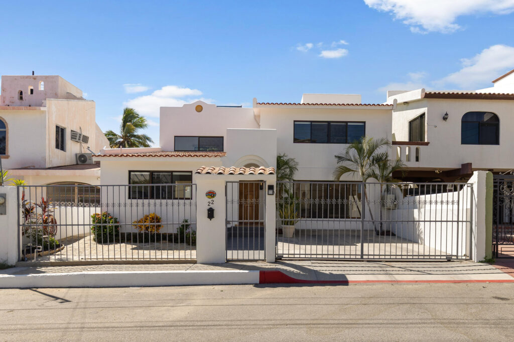 Los Cabos Cerritos Sitting atop its own gentle hill, this beautiful Los Cerritos property offers privacy, panoramic – 22 Cirio, San Jose del Cabo, BS