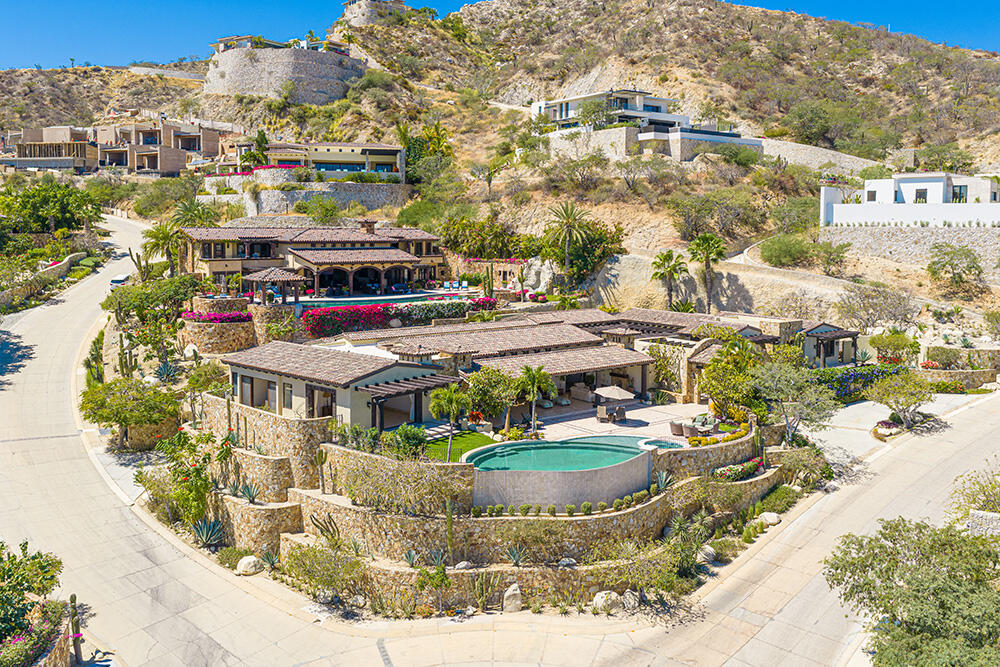 Los Cabos Villas Del Mar Casita 22 is a masterpiece of scenic living, offering breathtaking, unobstructed – 25 Las Colinas, San Jose Corridor, BS