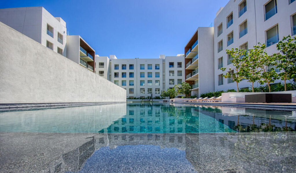 Los Cabos Solara Del Mar Why wait for a promise when you can walk into your reality today? This exclusive 3-bedroom Penthouse at Solara del Mar represents the gold standard of ''Blue Chip'' real estate in El Tezal. Boasting a private rooftop designed for the ultimate evening entertainer, this residence offers unobstructed vistas of the iconic Land's End and the shimmering Sea of Cortez. With 100% completed amenities and artisanal craftsmanship throughout, this is a turn-key legacy investment. Whether you are looking for a high-yield rental asset or a sophisticated family retreat in the Cabo Corridor, this penthouse delivers unrivaled certainty and lifestyle. Your Cabo journey doesn't start next – 8 Avenida Pescador, Cabo San Lucas, BS