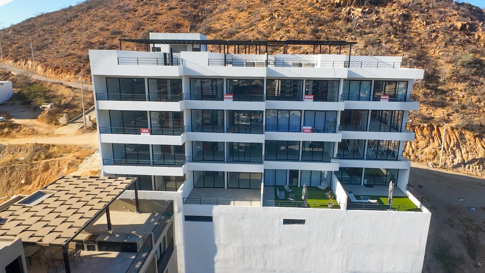 Los Cabos Mistiq Los Cabos Beautiful furnished 3-bedroom, 3-bathroom condo at Mistiq Los Cabos offering panoramic ocean and city for sale
