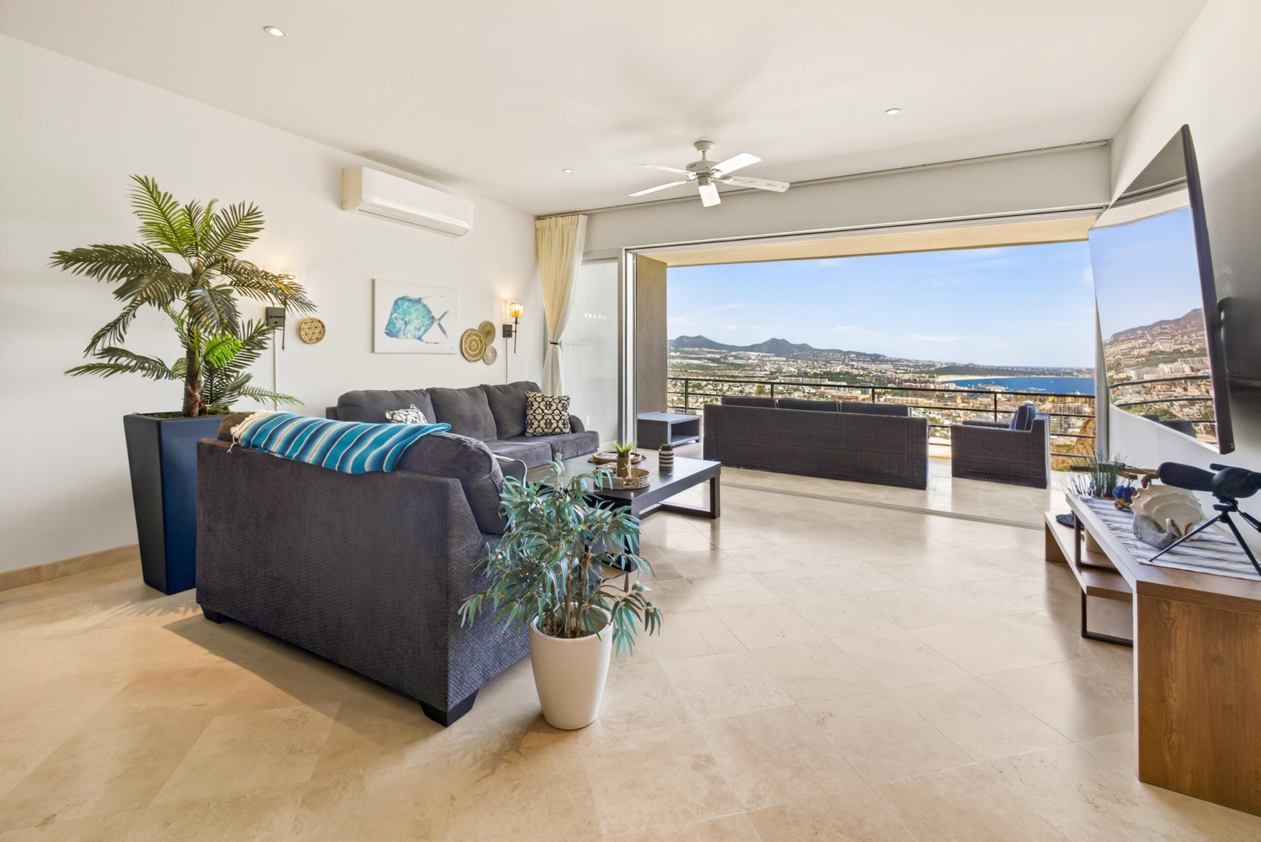 Los Cabos The O Pedregal The O Pedregal | Luxury Condos in Cabo San LucasBoutique development of only 19 condominiums located in Pedregal, the most prestigious community in Los Cabos, just minutes from the marina and El Arco. Residences feature 2 bedrooms, 2.5 bathrooms, and a private terrace, with ocean and city for sale