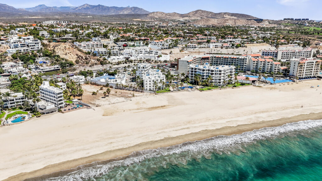 Los Cabos Vistas Del Tezal Modern 2-bedroom, 2-bathroom condo located in the gated community of Vistas del Tezal, one of the most sought-after areas in Cabo San Lucas. This turnkey unit offers comfortable living spaces, quality finishes, quartz countertops and a private terrace with incredible – Carr Transpeninsular KM 28.5, San Jose del Cabo, BS