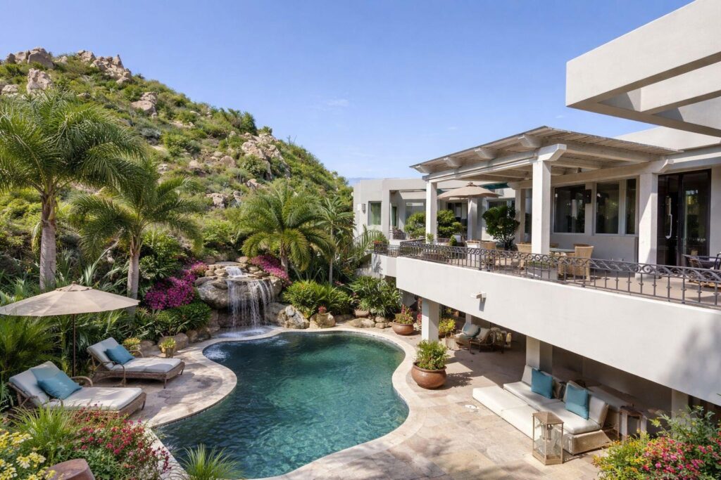 Los Cabos The Canyon Entre Piedras Welcome to The Canyon, San José del Cabo's only fully accessible master-planned community. This enclave of 39 Artigas-designed 4-bedroom homes offers three layout options, central air, four full baths, two-car carport, rooftop terrace with ocean – Casa Aqua, Cabo San Lucas, BS