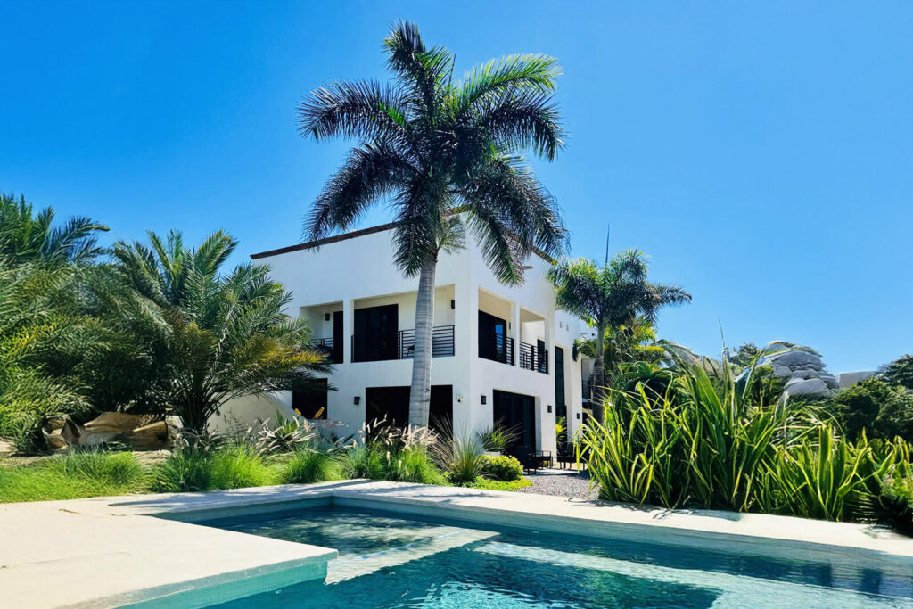 Los Cabos Cerritos Sitting atop its own gentle hill, this beautiful Los Cerritos property offers privacy, panoramic – Casa Jardin Azul, Pacific, Pacific, BS