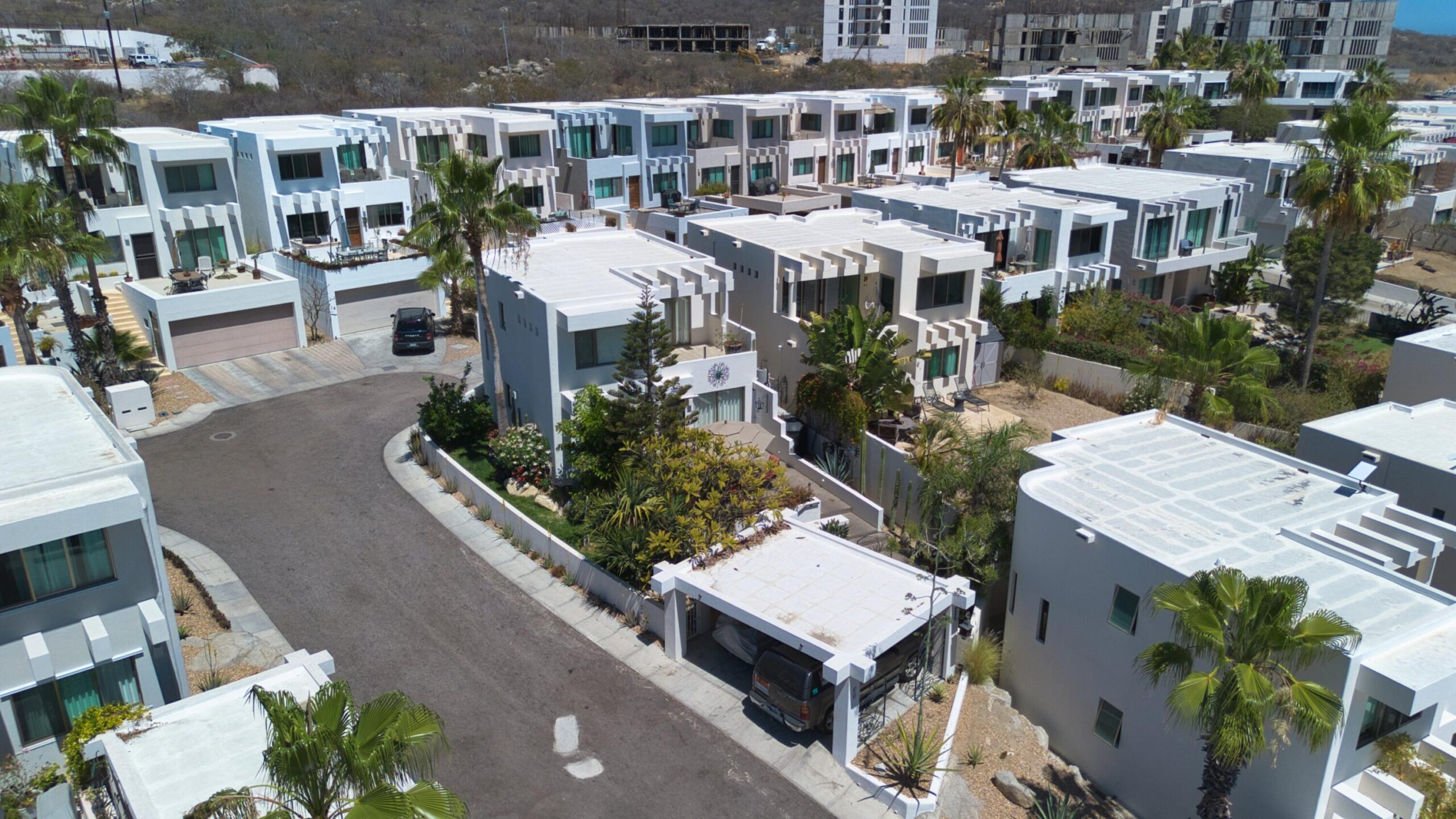 Los Cabos Vistana Spacious, clean, and comfortable home located in Vistana Del Cabo community. This well designed property features 3 bedrooms and 2 bathrooms on the main floor, offering privacy and convenience for everyday living.The second level offers a bright open-concept layout that seamlessly connects the living room, family (day) room, dining area, kitchen, and a full bathroom perfect for entertaining or relaxing with family.Enjoy access to a rooftop terrace with stunning 360 degree for sale