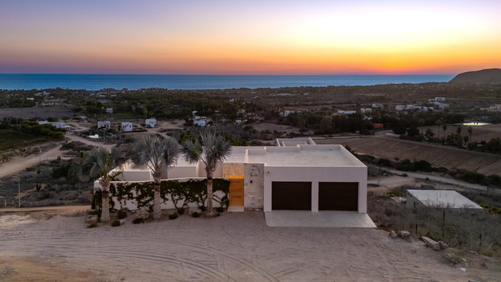 Los Cabos Cerritos Sitting atop its own gentle hill, this beautiful Los Cerritos property offers privacy, panoramic – Casa Mirador, Pacific, Pacific, BS