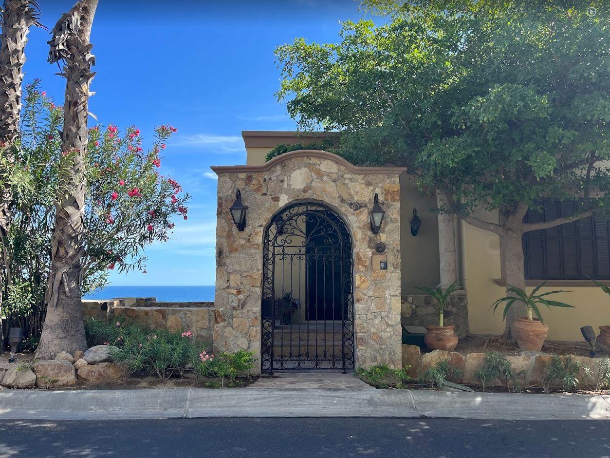 Cerritos Beach Break Fourplex, Pacific, Pacific, BS