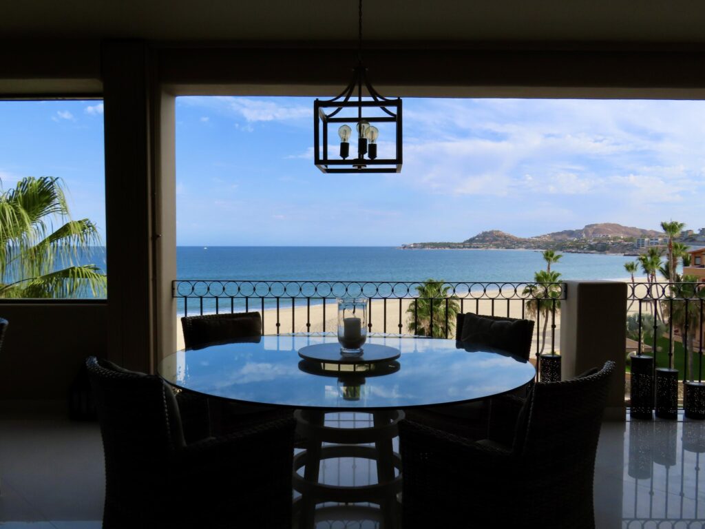 Los Cabos Laguna Vista Beautiful two-story condo featuring 2 bedrooms and 2 full bathrooms, ideally located just 10 min walk to the beach and within walking distance to downtown San Jose del Cabo, the Art District, shops and some of the area's best restaurants. This fully furnished condo is move-in ready and offers the perfect combination of comfort, convenience, and coastal living. – El Zalate, San Jose del Cabo, San Jose del Cabo, BS