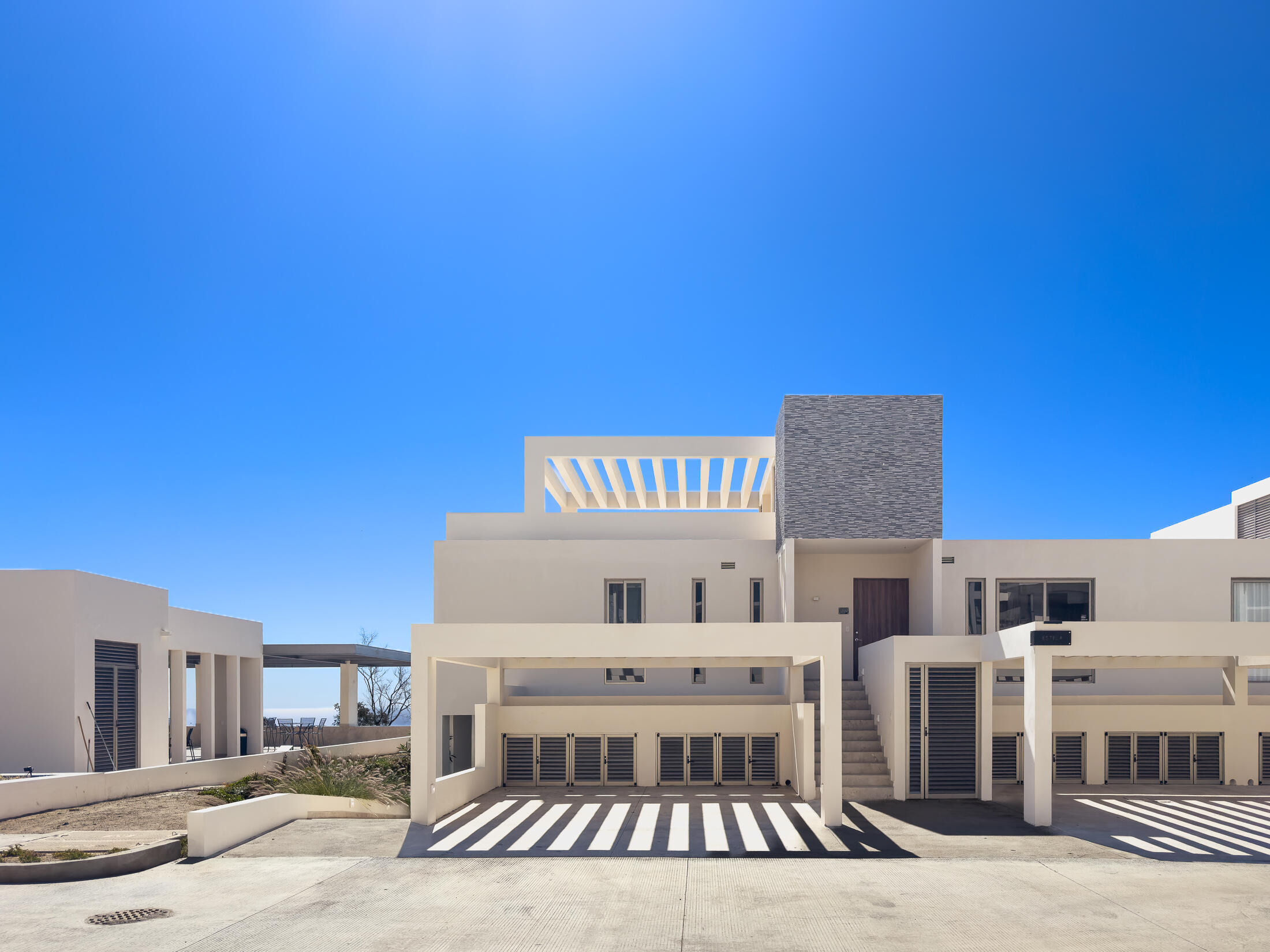 Los Cabos Sunset Perched on the highly sought-after 3rd floor of Torre María, this 2-bedroom, 2-bathroom luxury condo delivers jaw-dropping panoramic for sale