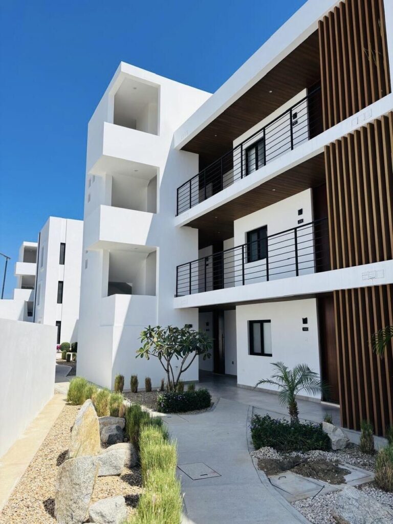 Los Cabos Cumbre Del Tezal Discover Yameto in Cabo San Lucas, a condominium that blends modern design, functionality, and comfort in every space. Featuring two bedrooms, two full bathrooms, and parking for two vehicles, it stands out for its high-quality finishes such as marble flooring and a fully equipped kitchen with a quartz countertop. It is delivered fully equipped with included appliances: a 5-burner electric ceramic cooktop, a three-door French Door refrigerator, and a microwave hood, giving you convenience and savings from day one. Additional features like a smart lock and a private terrace. Yameto elevates your lifestyle with amenities designed for maximum enjoyment: a swimming pool, gym, green areas, children's spaces, and a rooftop for gathering or relaxing. With 24/7 security and controlled access. – Isla Natividad, Cabo Corridor, BS