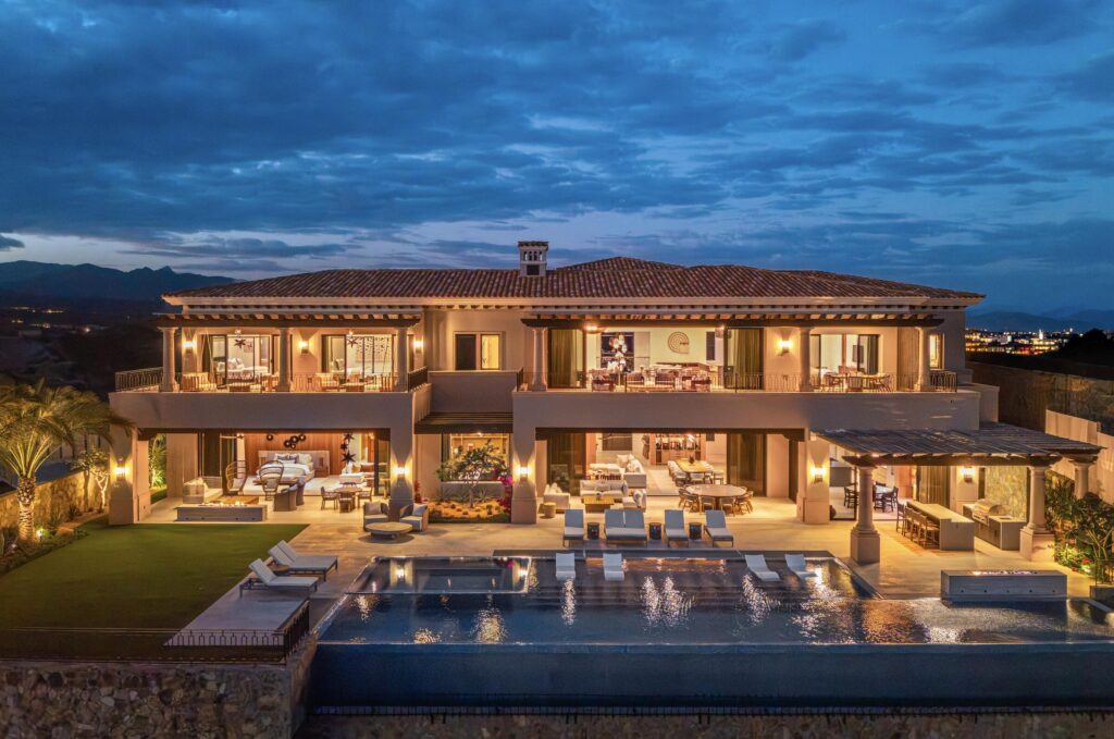 Los Cabos Villas Del Mar At Del Mar, homes are designed to feel calm, comfortable, and deeply personal. Each residence reflects the family who lives there—never a one-size-fits-all approach.Estate Villa 495 was thoughtfully tailored to embrace Cabo's natural rhythm and indoor-outdoor way of living. A complete redesign of the sun-filled pool deck brought new life to the home while preserving the memories already made. Set cliffside, just one row off the beach, the setting feels peaceful and expansive, where ocean air and open – Legado 7 Villas Del Mar, San Jose Corridor, San Jose Corridor, BS