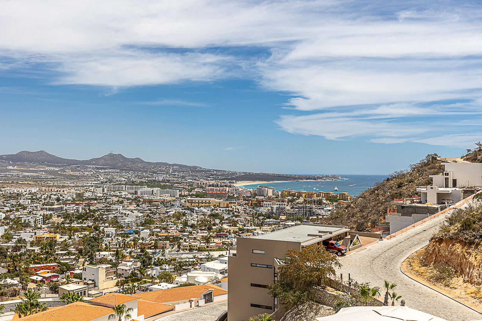 Los Cabos Hideaways Welcome to Hideaways San José del Cabo, an exclusive new development offering luxury condos with unobstructed 180° ocean and city for sale