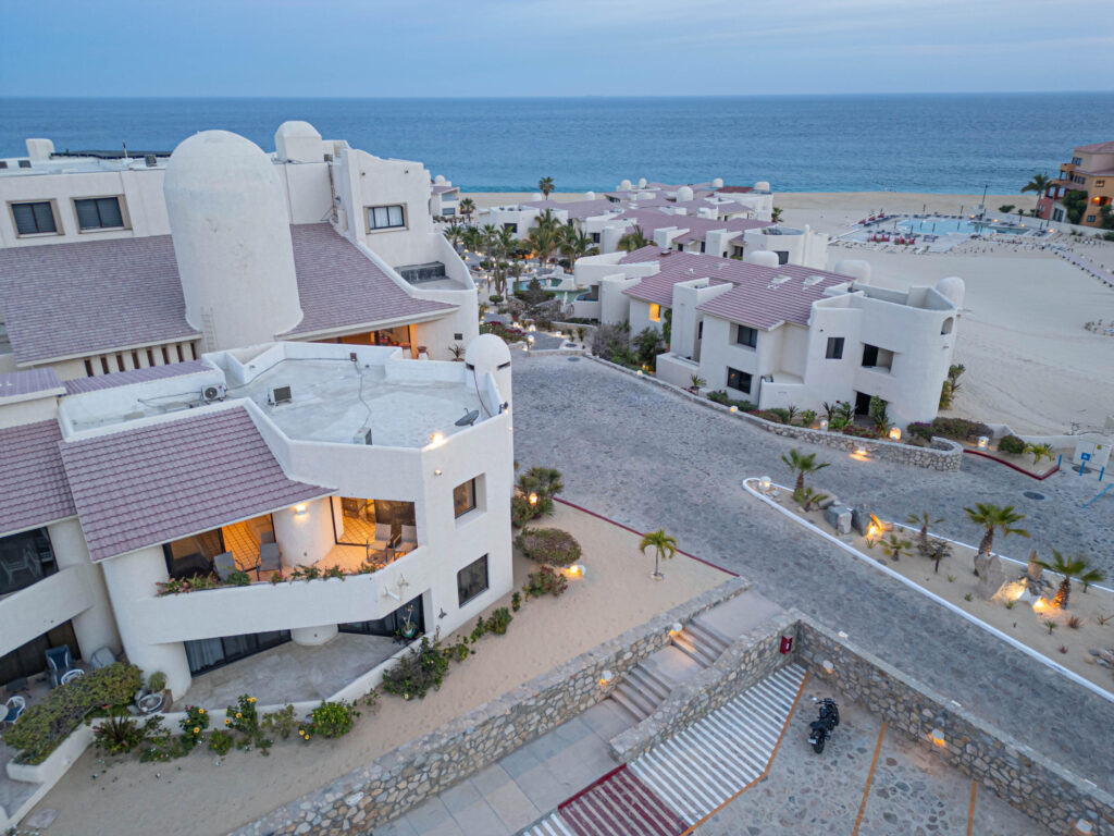 Los Cabos Oceana Wellness Residences Oceana Wellness Residences: Where Luxury Meets Wellness and Sustainability.Step into a life where luxury seamlessly blends with eco-conscious living in one of Los Cabos' only five-star boutique residential communities. Oceana Wellness Residences presents 100 stunning, next-level luxury condos, breathtaking ocean, city, and iconic arch – Terrasol, Cabo San Lucas, Cabo San Lucas, BS