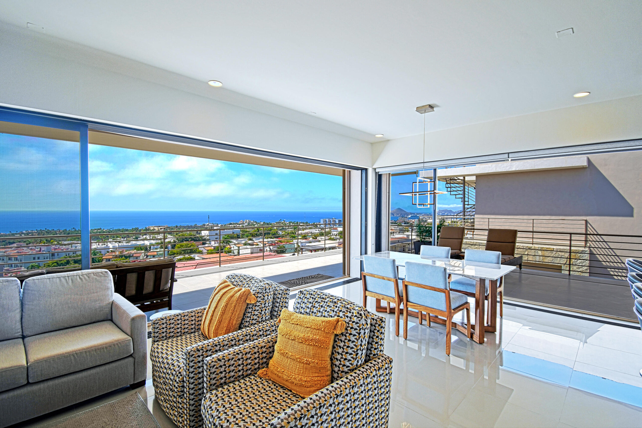 Los Cabos Pedregal Plaza Rare opportunity in Pedregal next to the Marina! This cozy, nicely furnished 3rd floor 2 BEDROOM 2 Bath condo at Plaza San Lucas overlooks the pool and patio area with for sale