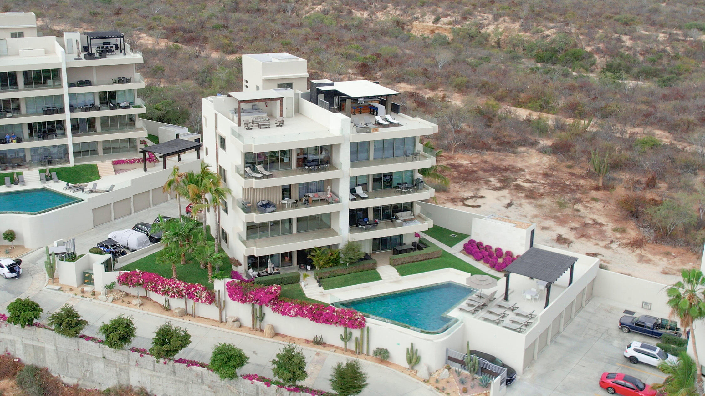 Los Cabos Aura These are the largest and most exclusive residences in the entire development, designed for buyers seeking generous space, luxury, and an unparalleled beachfront living experience. They feature 4 bedrooms and 4.5 bathrooms across 258 m² of interior space, plus a 60 m² terrace. They include a storage unit and two parking spaces.They represent the most spacious and prestigious option within the project. All four bedrooms feature ocean for sale