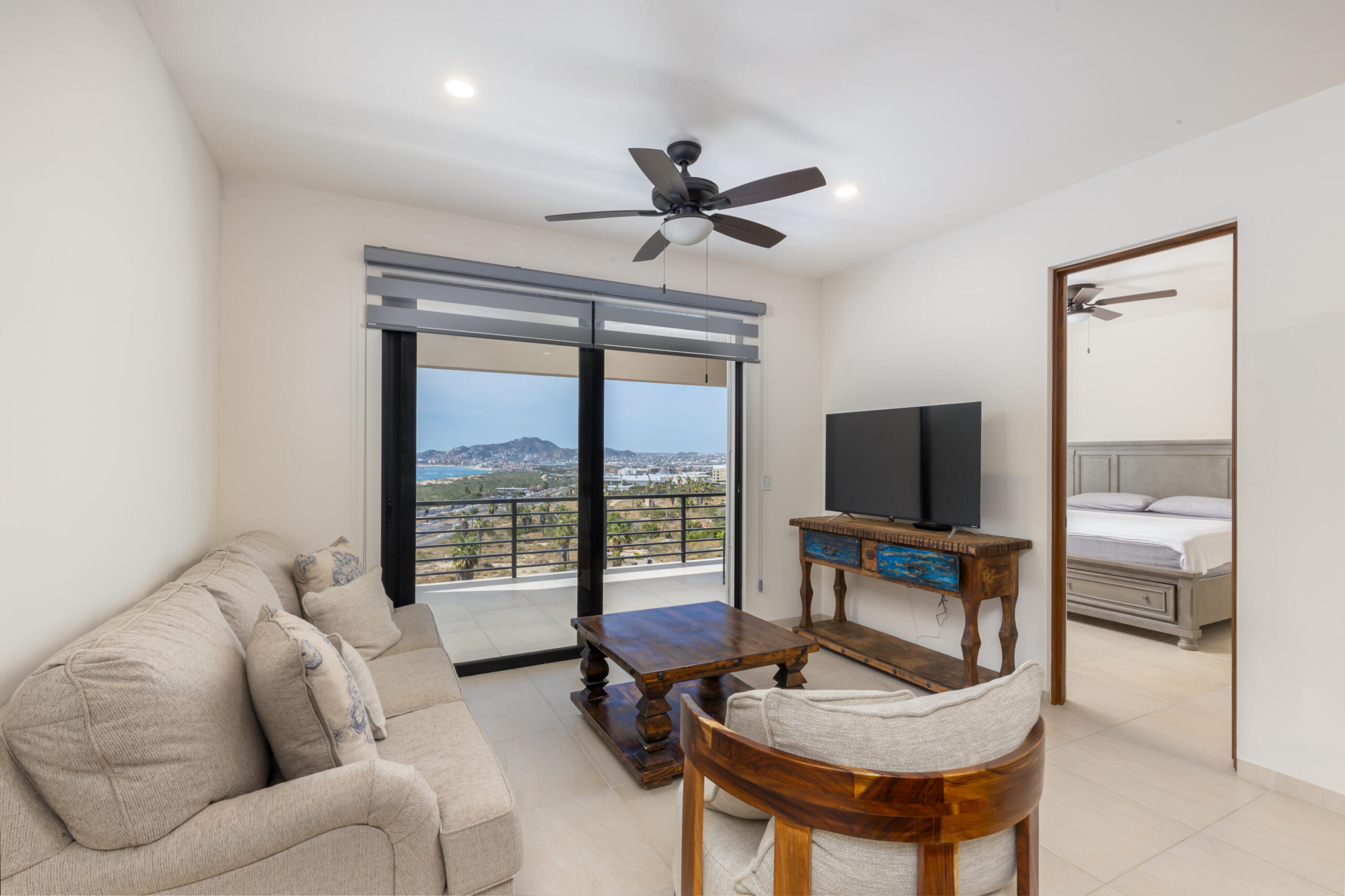 Los Cabos Castellana Residencial ~Descubre el equilibrio perfecto entre confort, ubicación y estilo de vida en este departamento en Castellana Residencial, una de las comunidades mejor ubicadas y de mayor crecimiento en San José del Cabo. Cuenta con acceso controlado 24/7, seguridad privada, cortinas antihuracanes, cuarto de lavado y aires acondicionados inverter que combinan comodidad y eficiencia.~Diseñado para quienes buscan su primera vivienda o dar el siguiente paso hacia la independencia, ofrece espacios funcionales, iluminación natural y una distribución pensada para el día a día.~Disfruta de amenidades privadas ideales para relajarte o compartir con familia y amigos. Su ubicación estratégica brinda acceso rápido a vialidades principales, comercios, oficinas y servicios. for sale